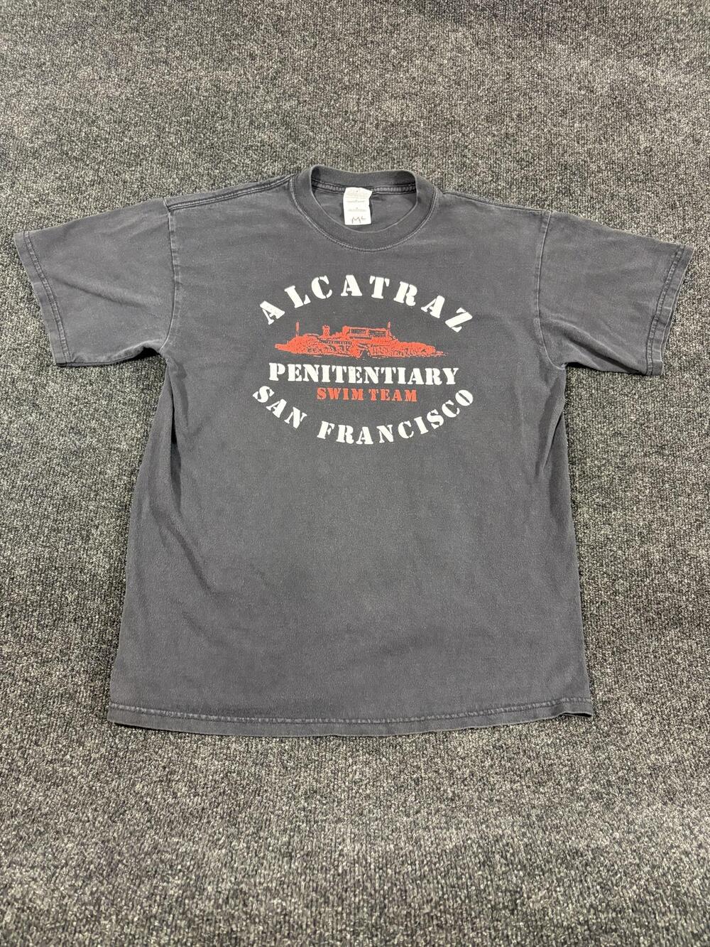 Gildan Shirt Mens M Gray Alcatraz Penitentiary Swim Team San Francisco T Shirt
